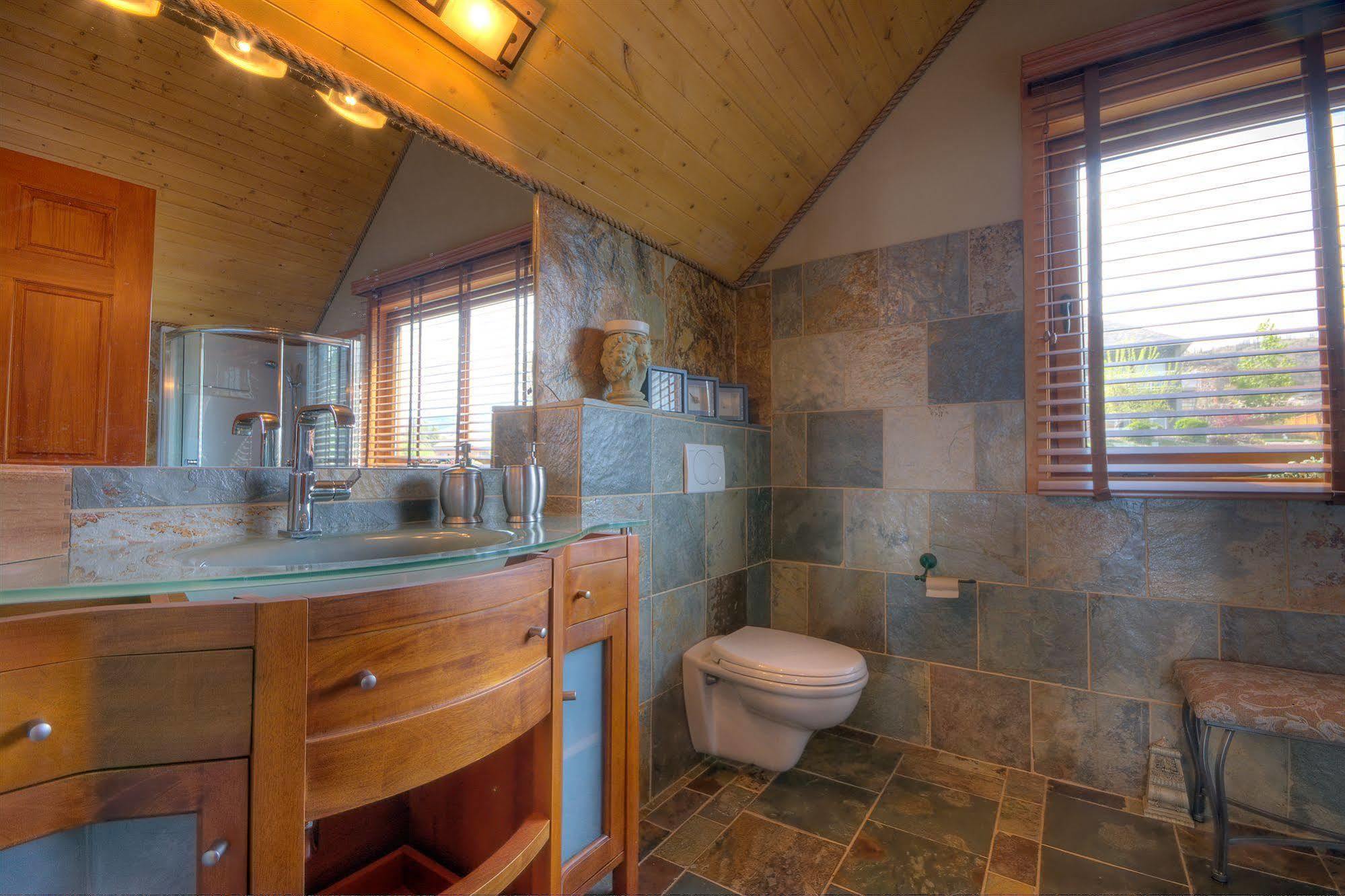 A Okanagan Lakeview Inn Kelowna Extérieur photo