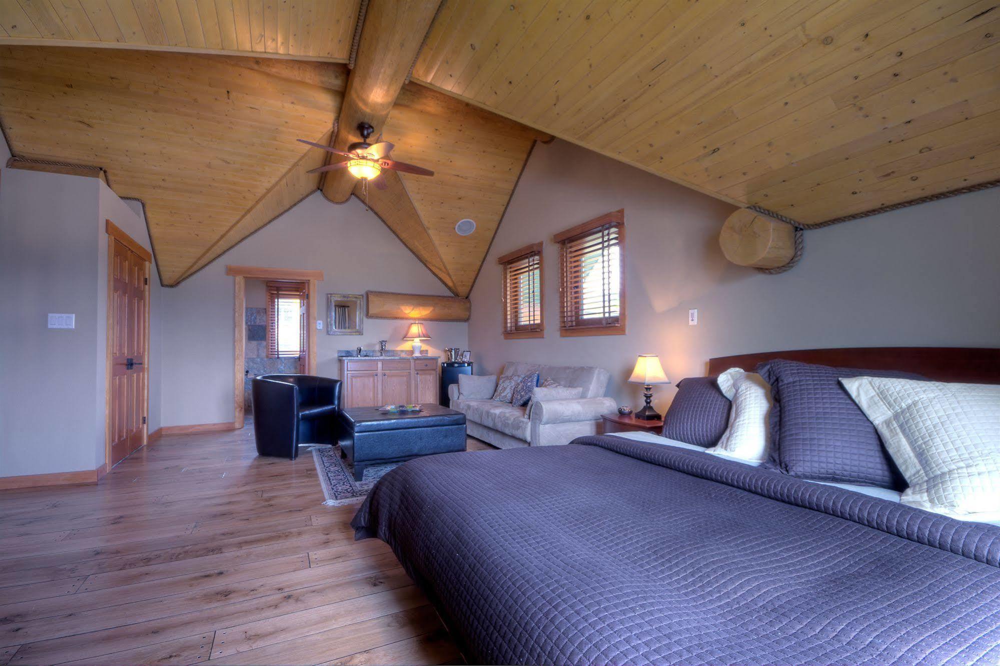 A Okanagan Lakeview Inn Kelowna Extérieur photo