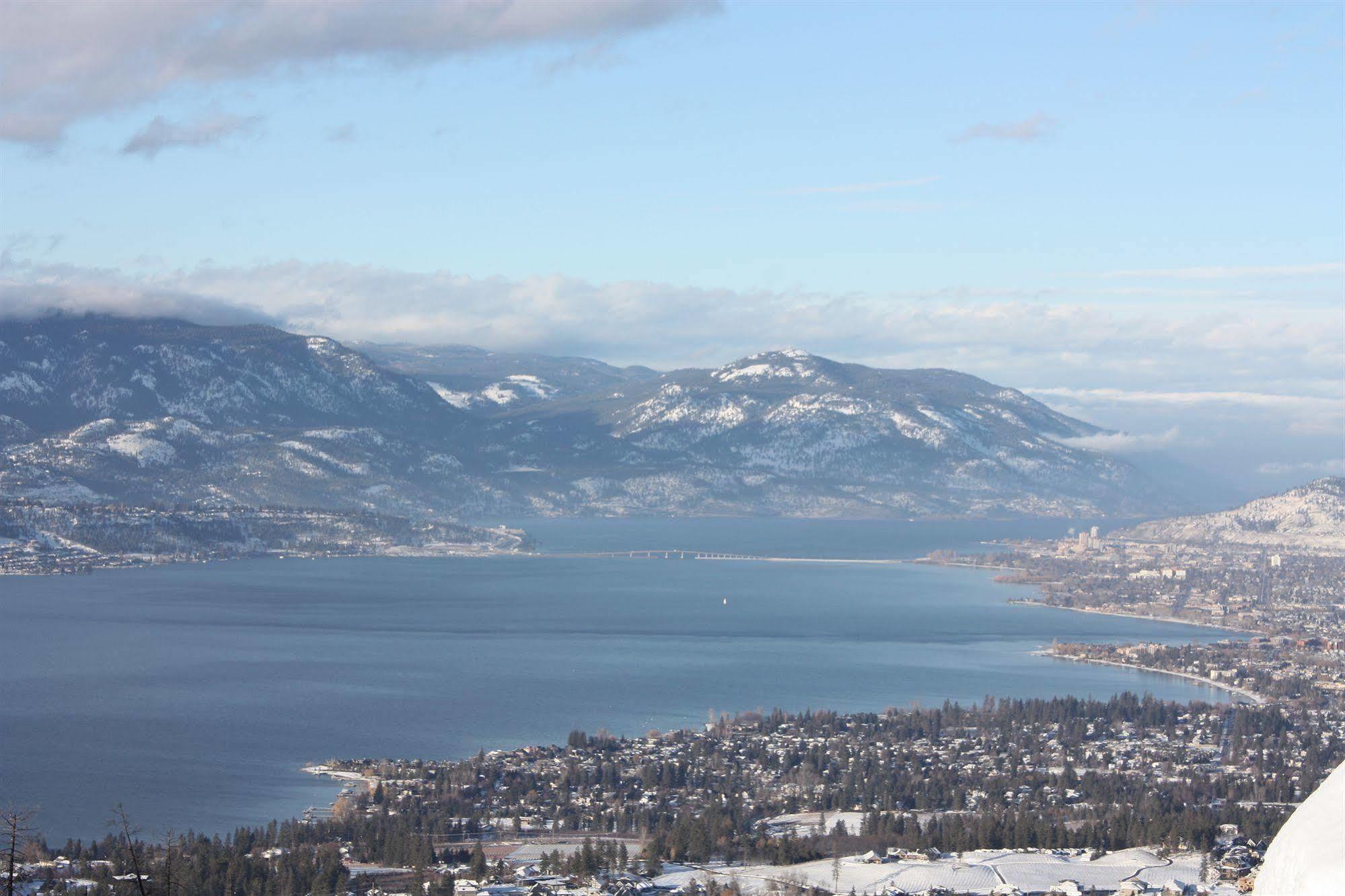 A Okanagan Lakeview Inn Kelowna Extérieur photo
