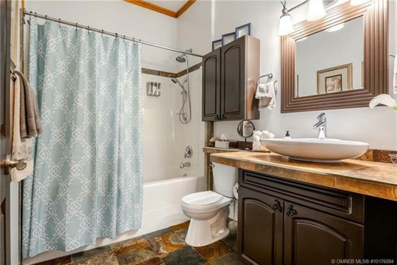 A Okanagan Lakeview Inn Kelowna Extérieur photo