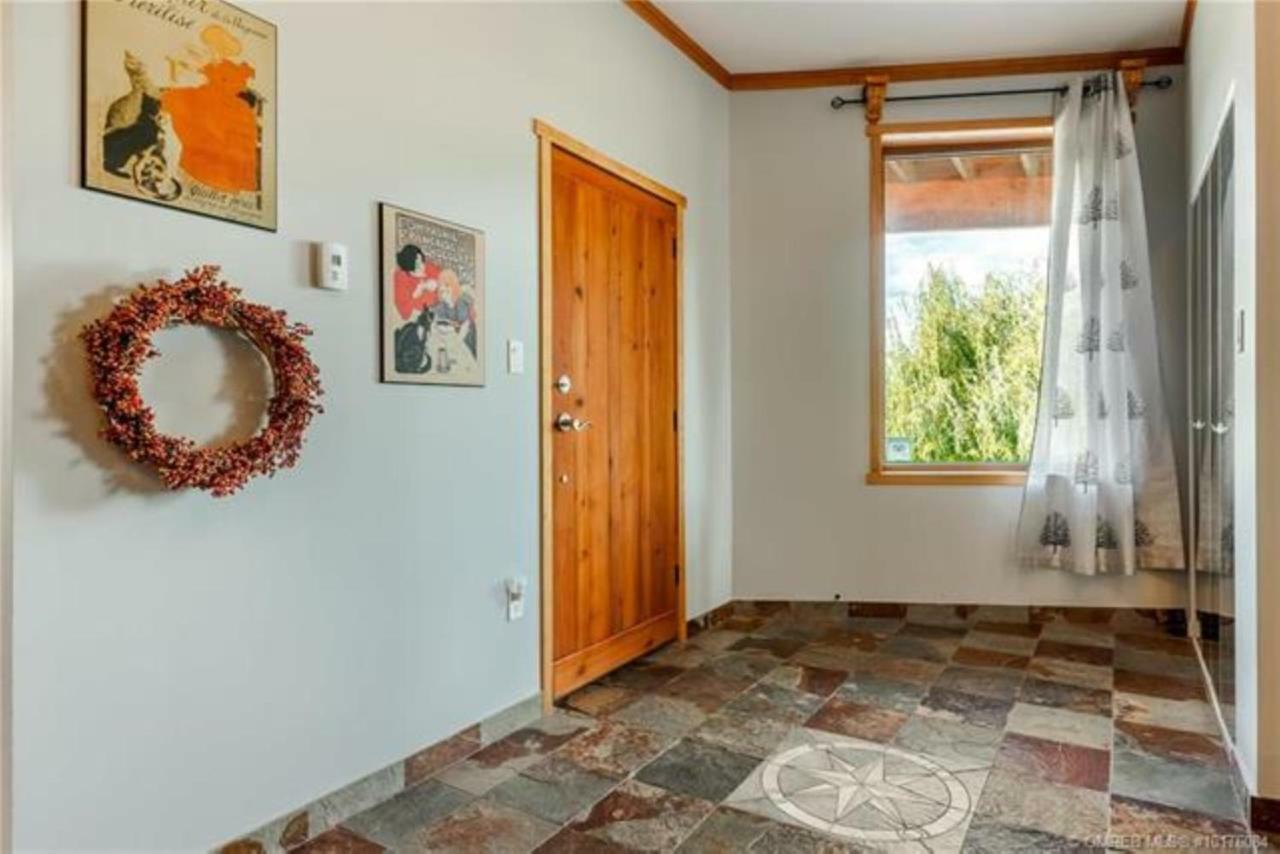 A Okanagan Lakeview Inn Kelowna Extérieur photo